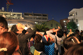 ＜COMMUNE246×ビクセン＞ 東京・青山で秋の夜長の月観察 「星空解放区」Vol.3～9月29日、秋の月を愛でる～